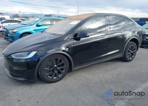 2024 Tesla Model X Long Range z USA, uszkodzony, nr VIN 7SAXCBE59RF455887